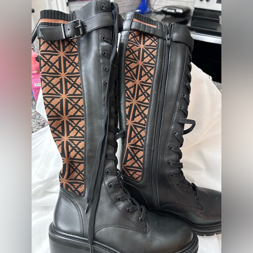 Antonio Melani The Dukees Logo Print Lug Sole Combat Boot Women's - BRAND NEW